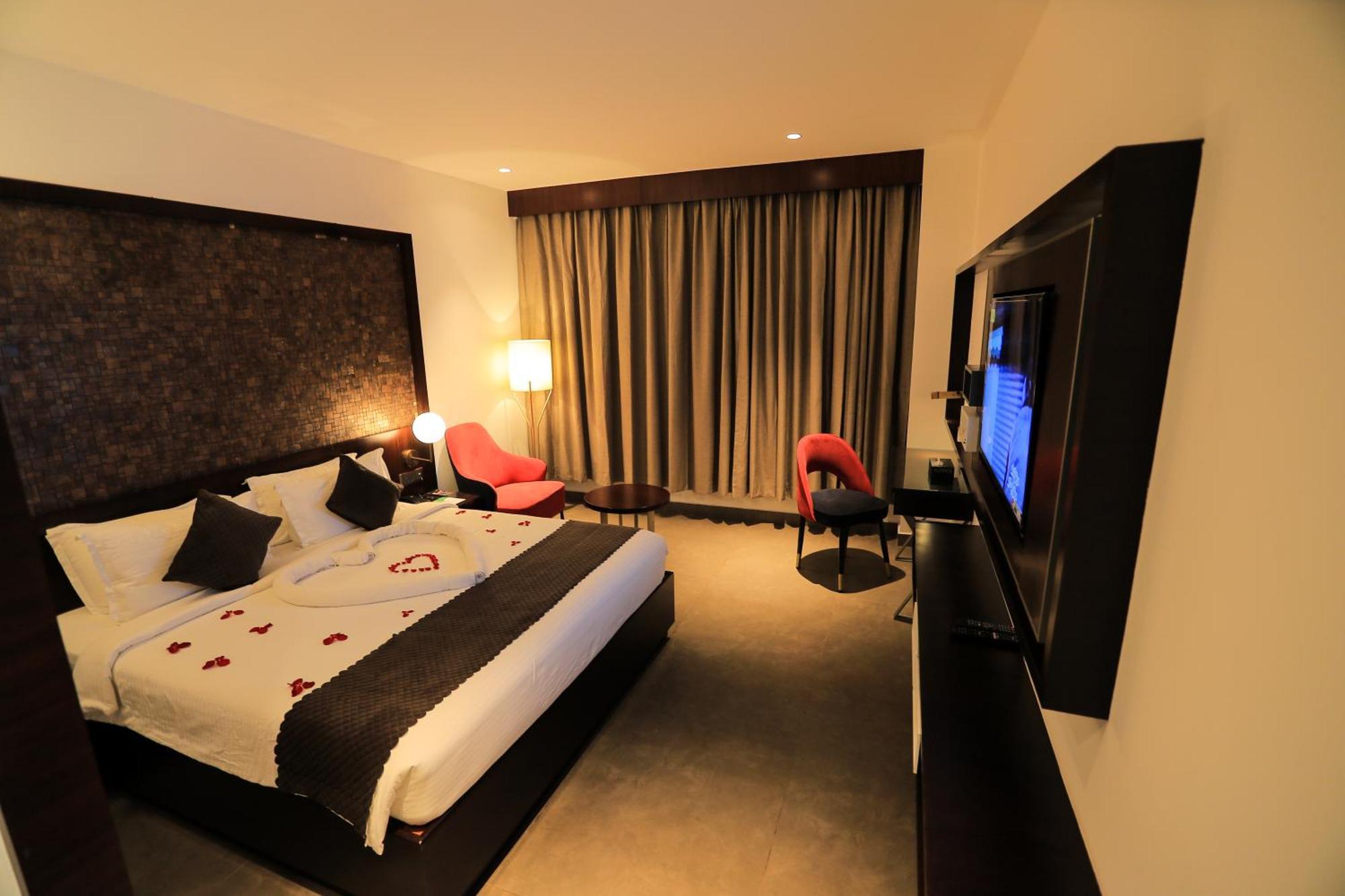 Saugandhika West Gate Otel Wayanad Dış mekan fotoğraf